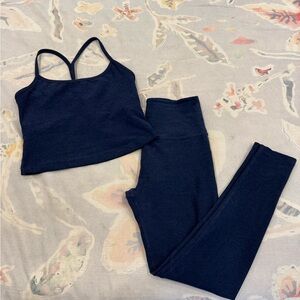Beyond Yoga Navy Set